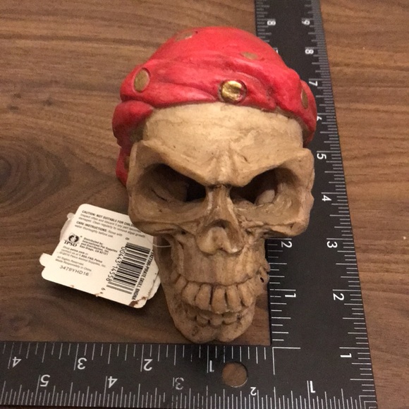 New- Imagitarium Pirate Skull w/ Bandana Aquatic Decor - Picture 6 of 10